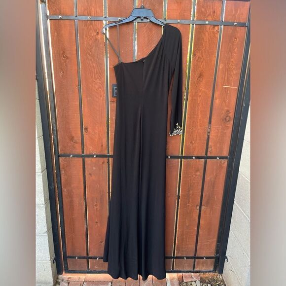 Mac Duggal 55696 Black One Sleeve Beaded Cuff Side Twist Gown NWT - Picture 4 of 9